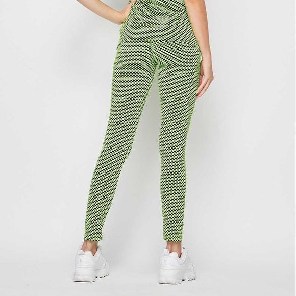 FRI SALE 🔥NEON GREEN SCRUNCH BUTT LIFT SET S/M - Picture 3 of 6